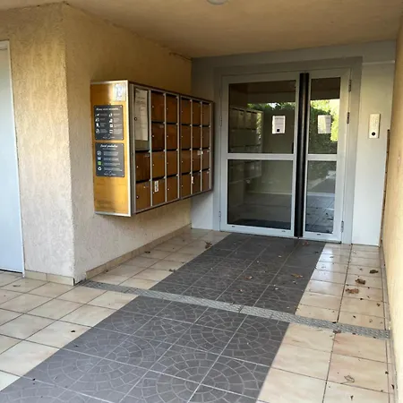 Nid Douillet Pres Du Port Apartament
